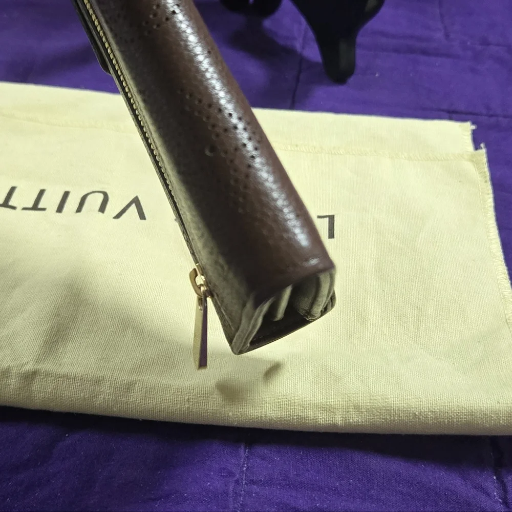Louis Vuitton Mahina Leather Amelia Long Wallet - Picture 6 of 16